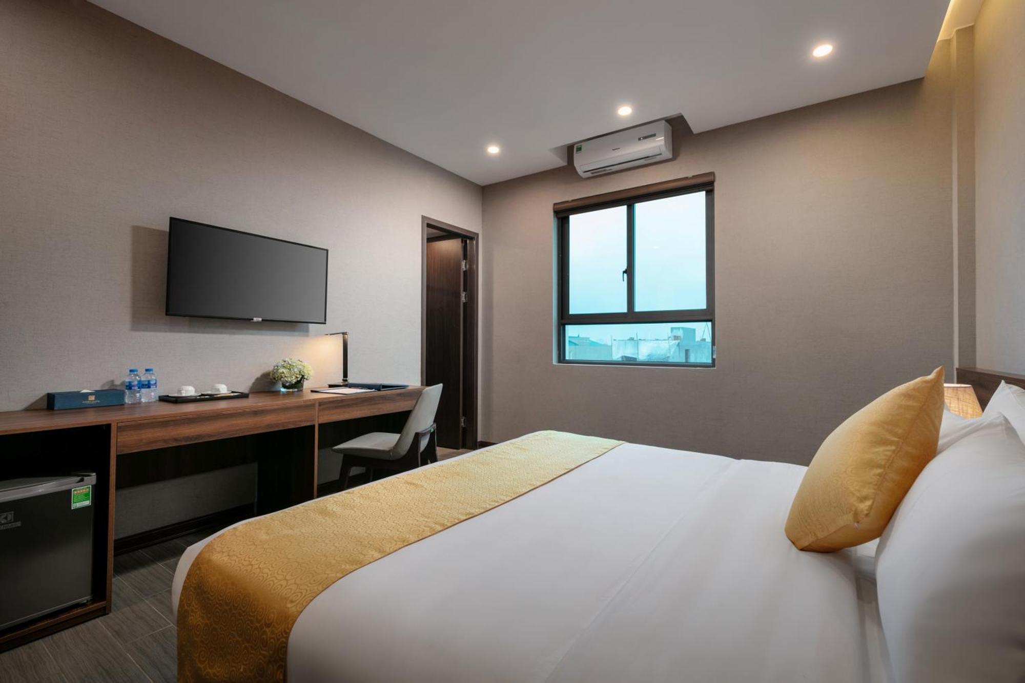 Golden Season Hotel Ninh Binh Bagian luar foto