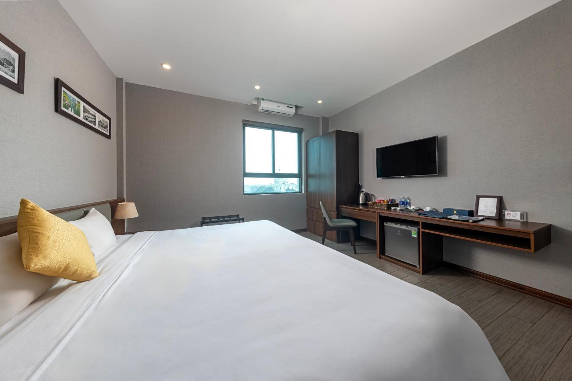 Golden Season Hotel Ninh Binh Bagian luar foto